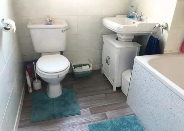 Central Falkirk 3 Bedroom Apartment