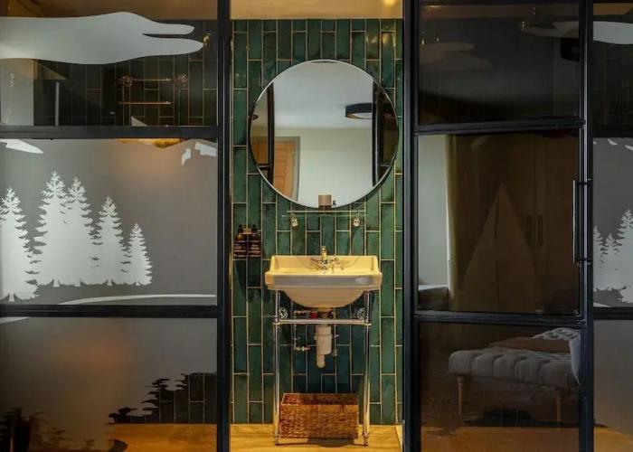 Riva Boutique Hotel & Restaurant