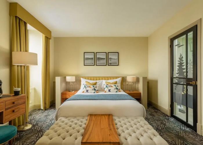 Riva Boutique Hotel & Restaurant