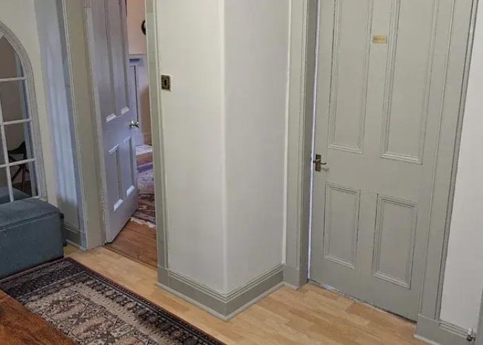 Snug - Macushla Apartment