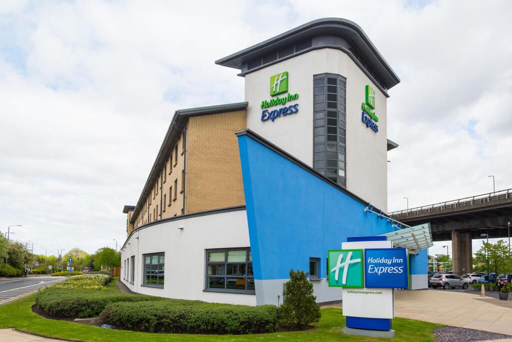 Holiday Inn Express Glasgow Airport by IHG