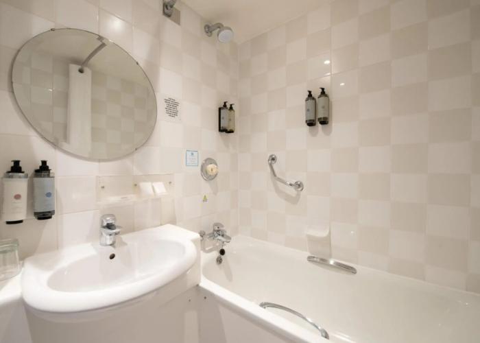 Holiday Inn Glasgow Airport by IHG
