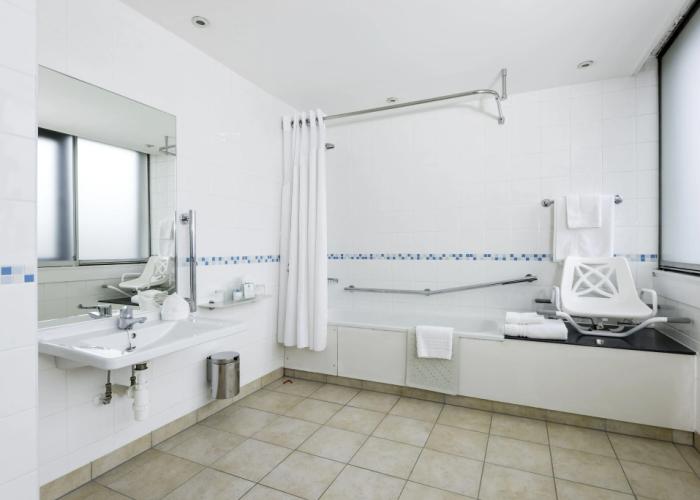 Holiday Inn Glasgow Airport by IHG