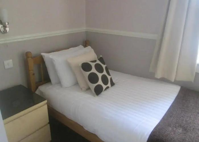 Abbey Inn