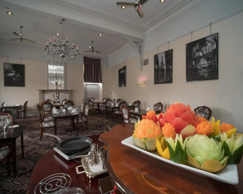фото The Palace Hotel