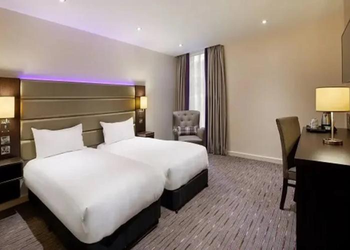 Premier Inn Stirling South - M9 J9