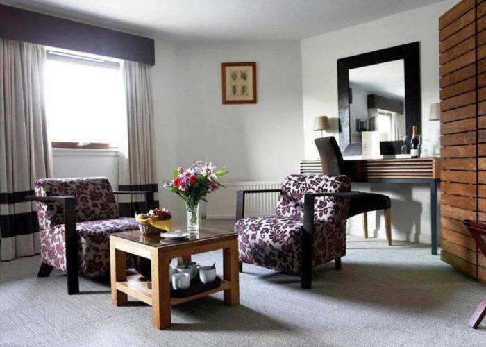 Stirling Court Hotel