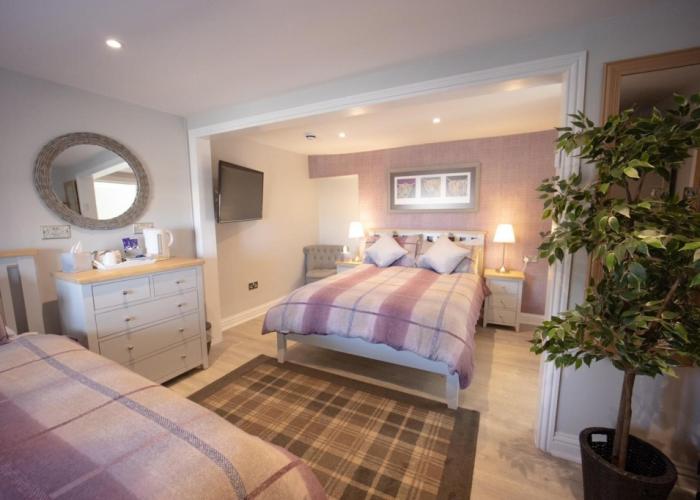 Tigh Na Mara Hotel