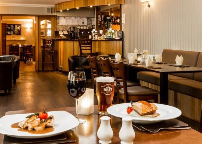 Tigh Na Mara Hotel