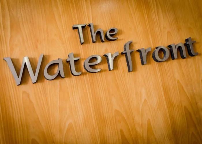The Waterfront Hotel & Bistro