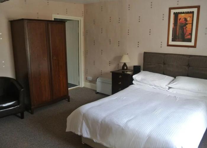 Old Castle Farm Guest House