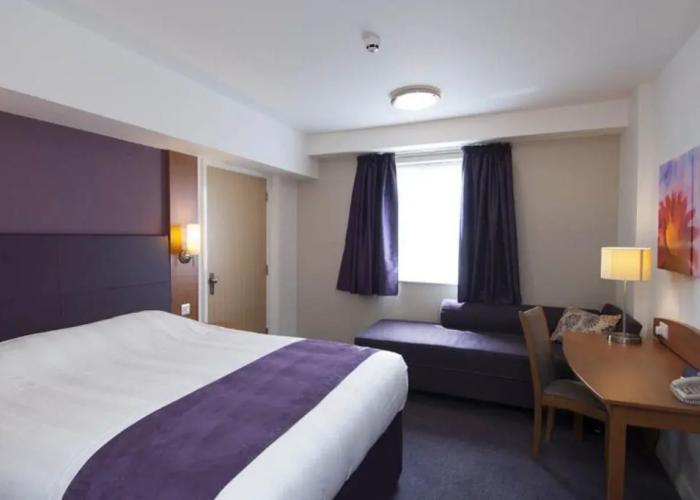 Premier Inn Bridgend Central Hotel