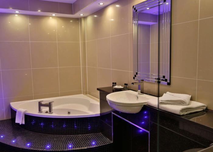 Best Western Premier Heronston Hotel & Spa