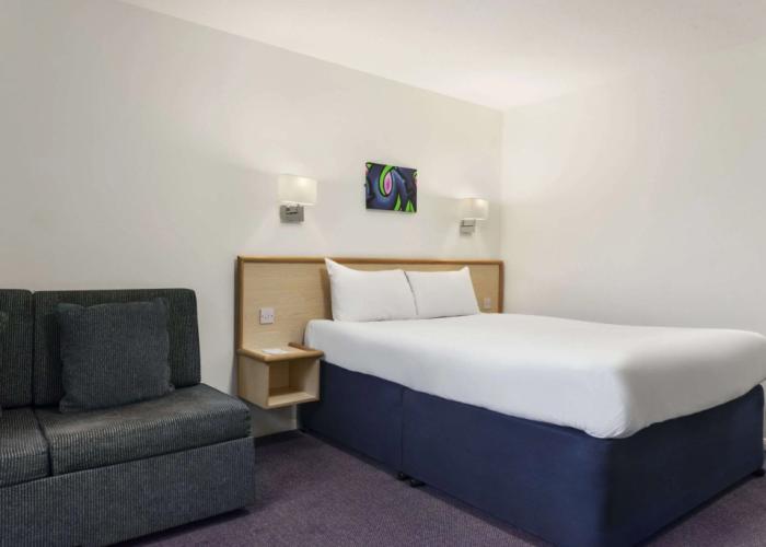 Days Inn by Wyndham Bridgend Cardiff M4