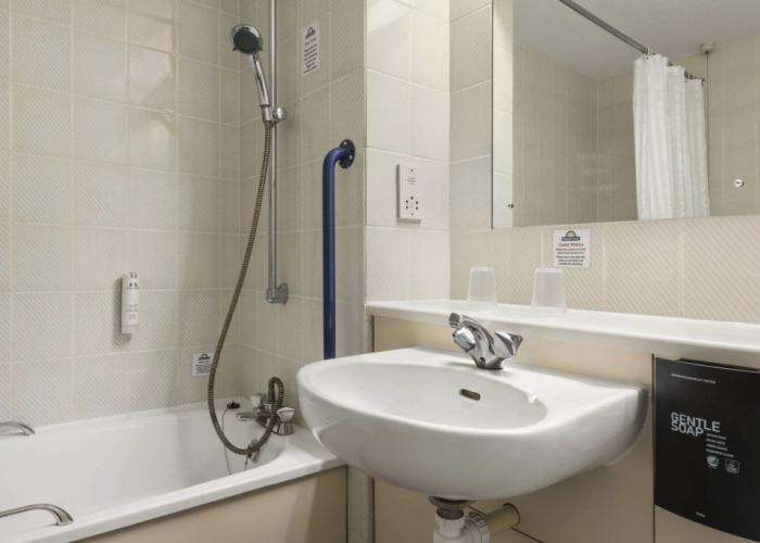Days Inn by Wyndham Bridgend Cardiff M4