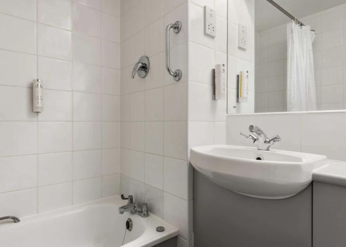 Days Inn by Wyndham Bridgend Cardiff M4