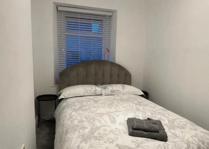 Beautiful 2-bed House in Bridgend