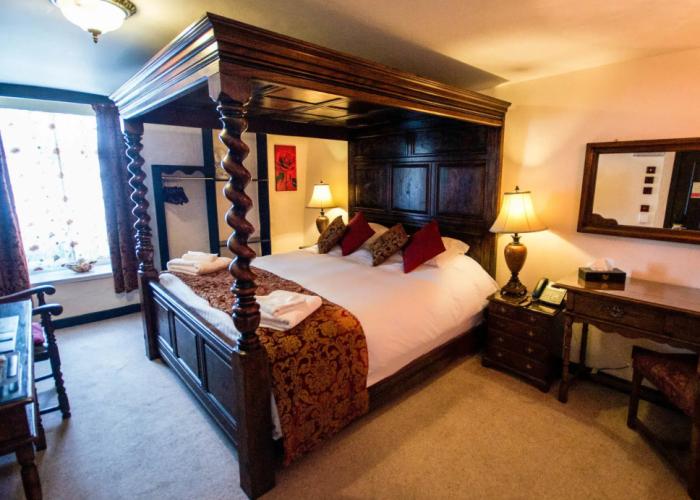 Black Boy Inn