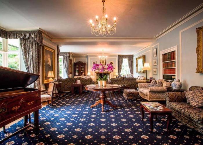 Plas Dinas Country House
