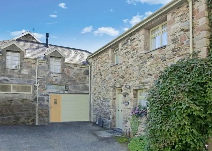 Coach House