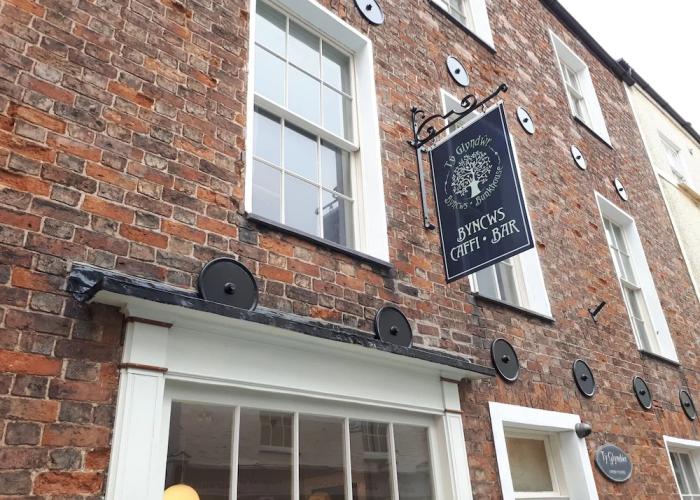 Ty Glyndwr Bunkhouse Bar and Cafe - Hostel