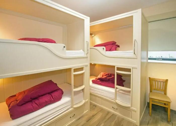 Canolfan Y Fron - Hostel