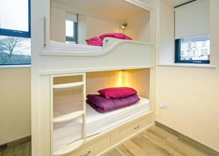 Canolfan Y Fron - Hostel