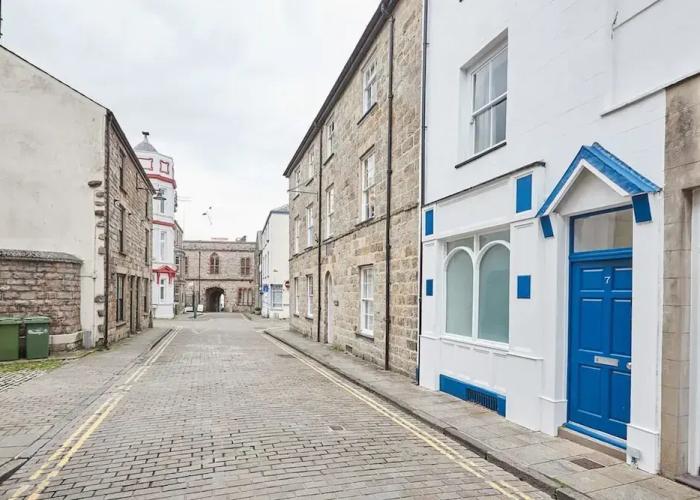 Host Stay Apartment 1 High Street