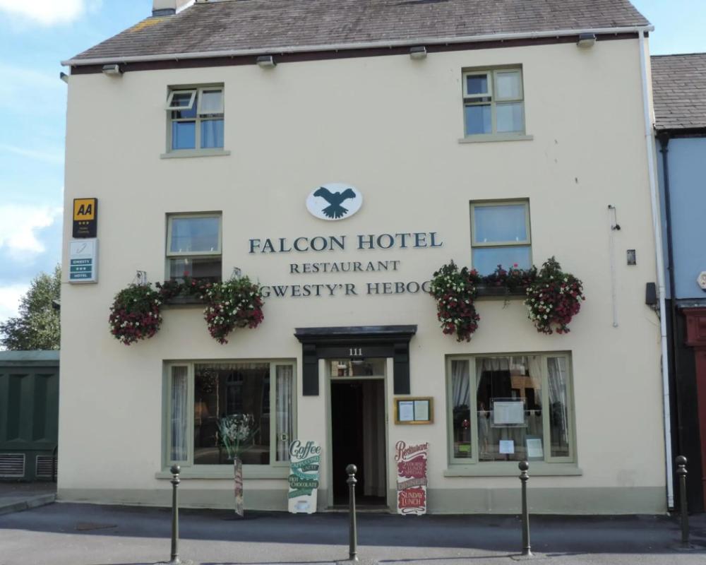 Falcon Hotel