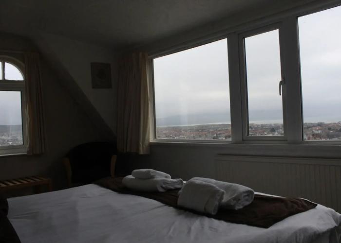 Headlands Hotel