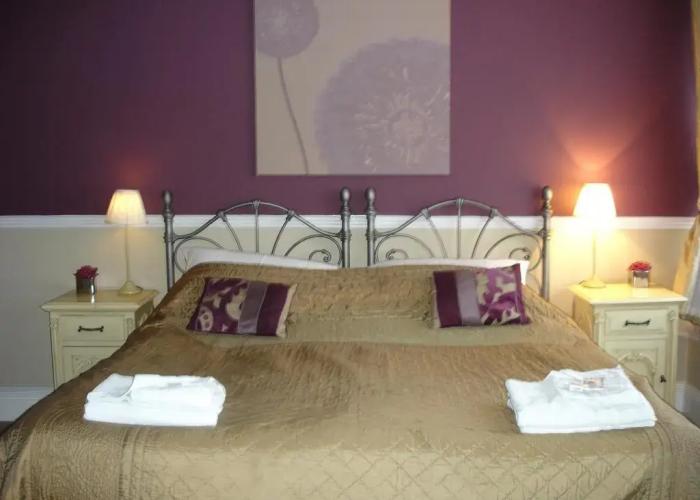 The Manor Hotel