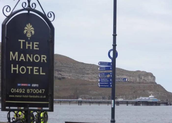 The Manor Hotel