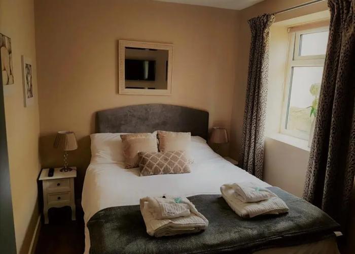 The Manor Hotel