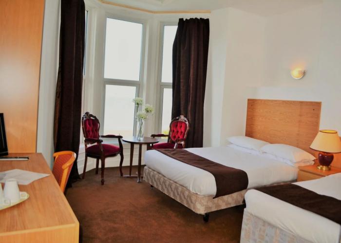 Four Saints Brig Y Don Hotel