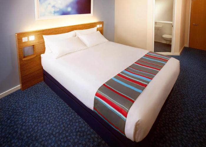 Travelodge Llanelli Cross Hands
