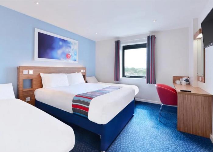 Travelodge Llanelli Central