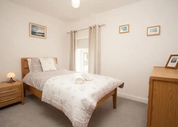 Lovely 3-bed Cottage in the Quiet Hamlet of Horeb