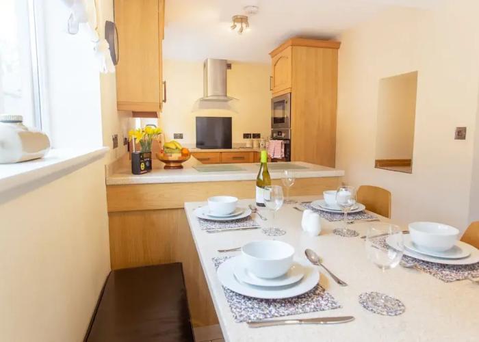 Lovely 3-bed Cottage in the Quiet Hamlet of Horeb