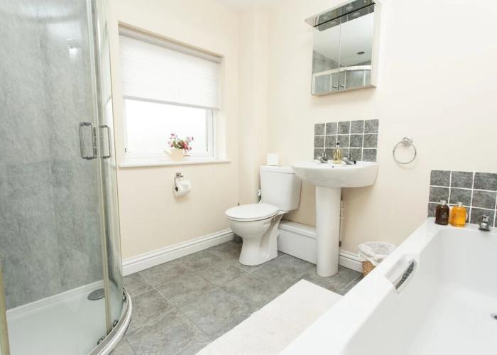 Lovely 3-bed Cottage in the Quiet Hamlet of Horeb