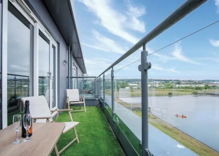 Skyline Duplex Penthouse - Llanelli