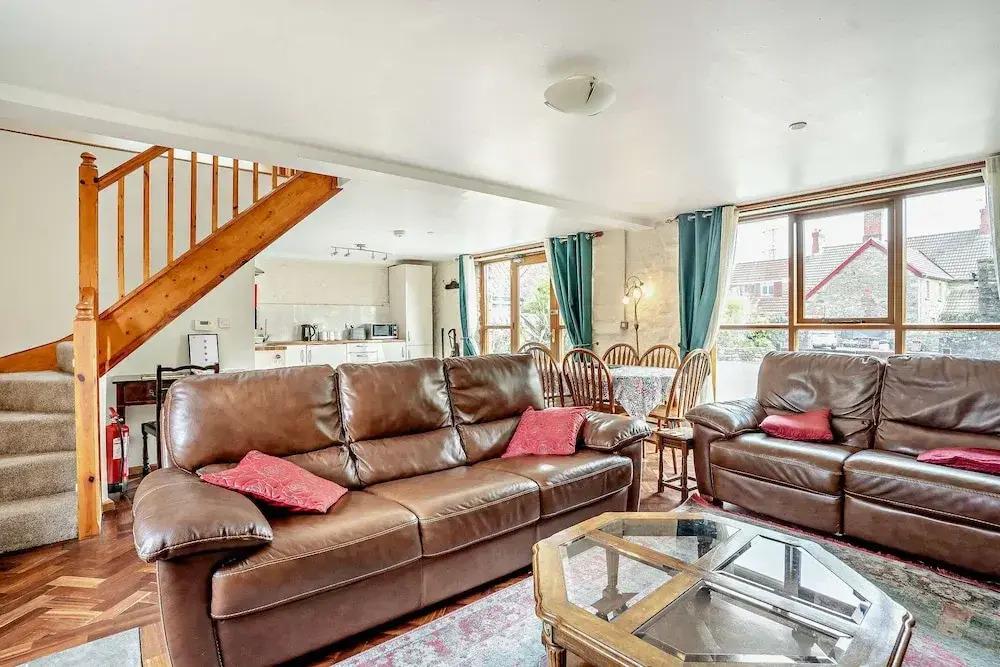 фото Tyncellar Farm Holiday Cottages