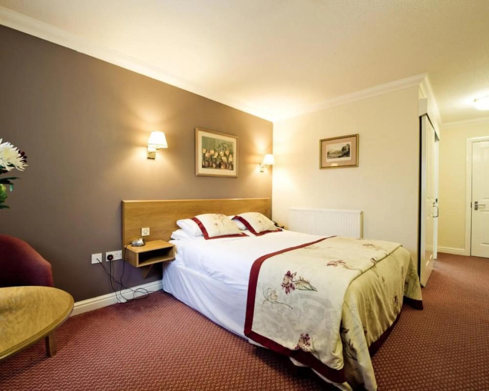 фото Hotel Wrexham