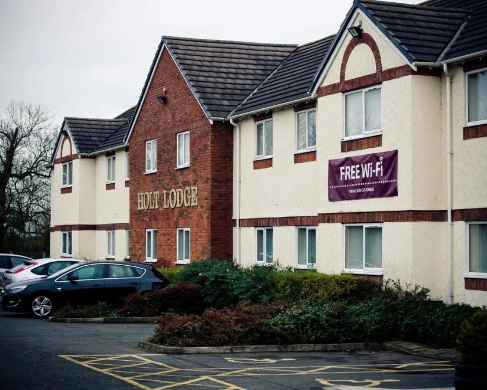 фото Hotel Wrexham