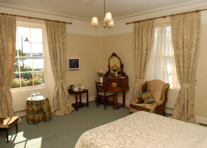 The Harbourview Hotel