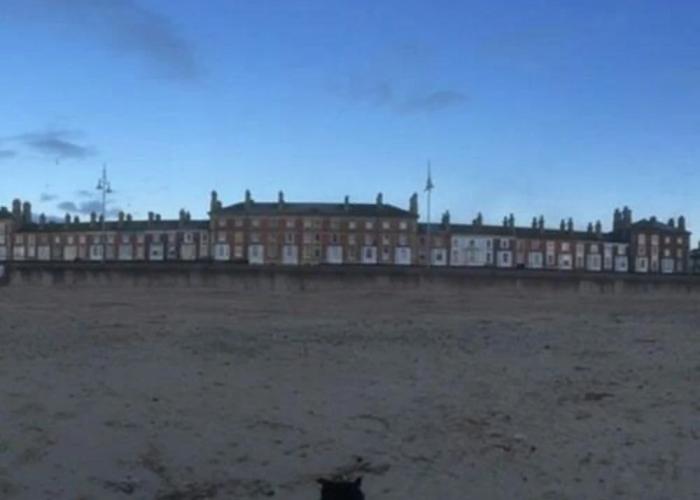 Moray Beachside Apartments