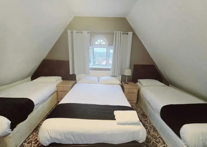 Kingswood Hotel