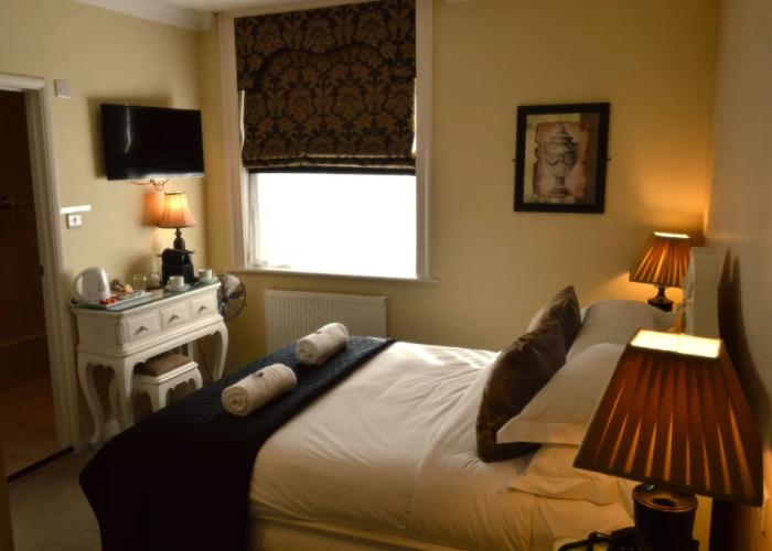 Le Bouchon Brasserie & Hotel
