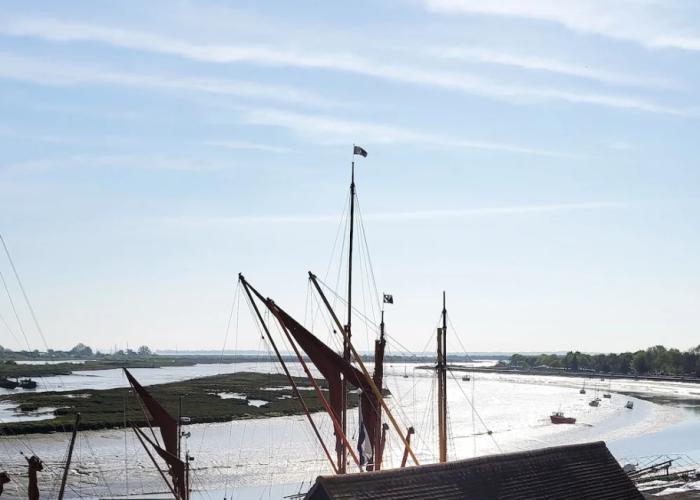 Jolly Sailor- Fish on the Quay