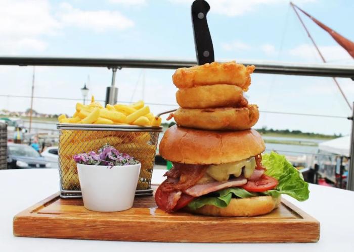 Jolly Sailor- Fish on the Quay
