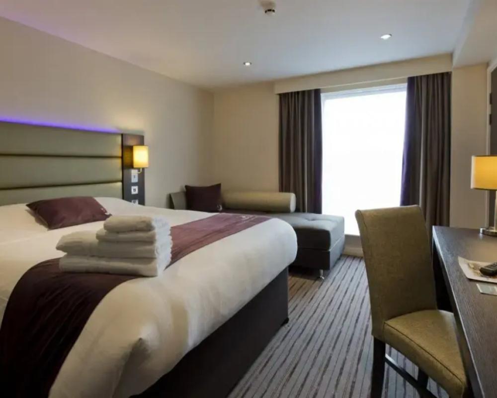 фото Premier Inn Matlock